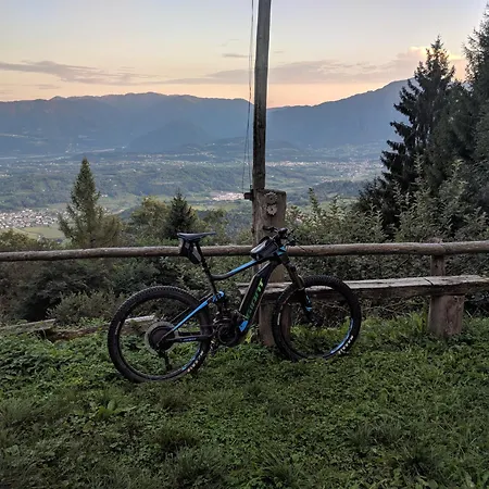 Dolomiti Experience, Hike, Bike&relax Apartman
